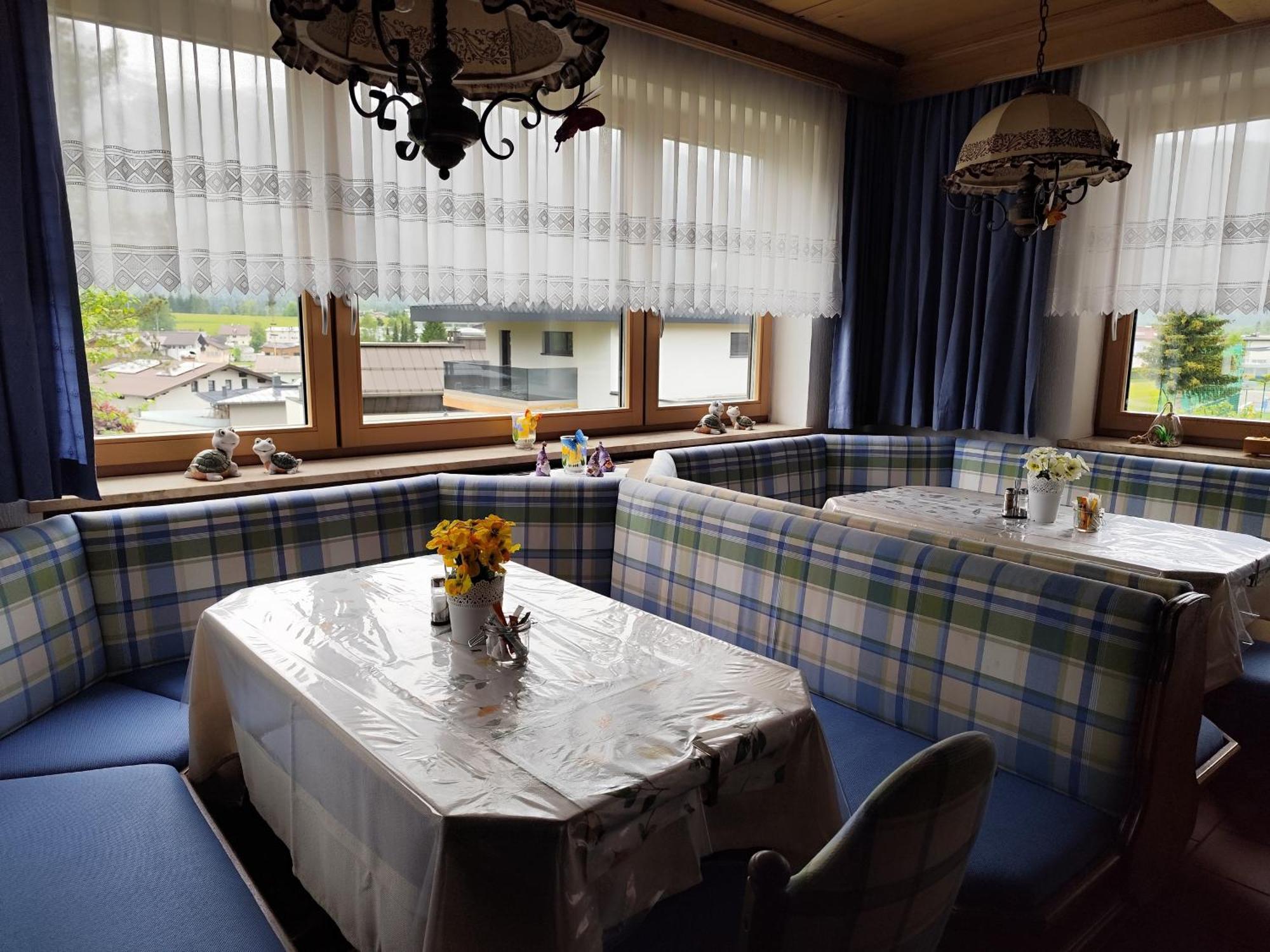 Privatzimmer Pendl อับเทเนา ภายนอก รูปภาพ